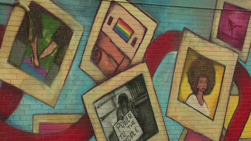 New Mural Unveiled in Downtown Dallas