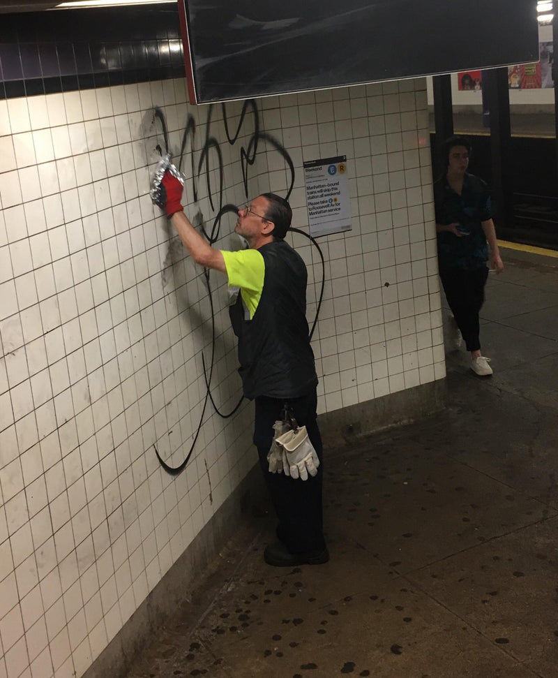 The Knicks Won Their First Title in Over 50 Years. A Painted Subway Train Made Sure Nobody Missed It.