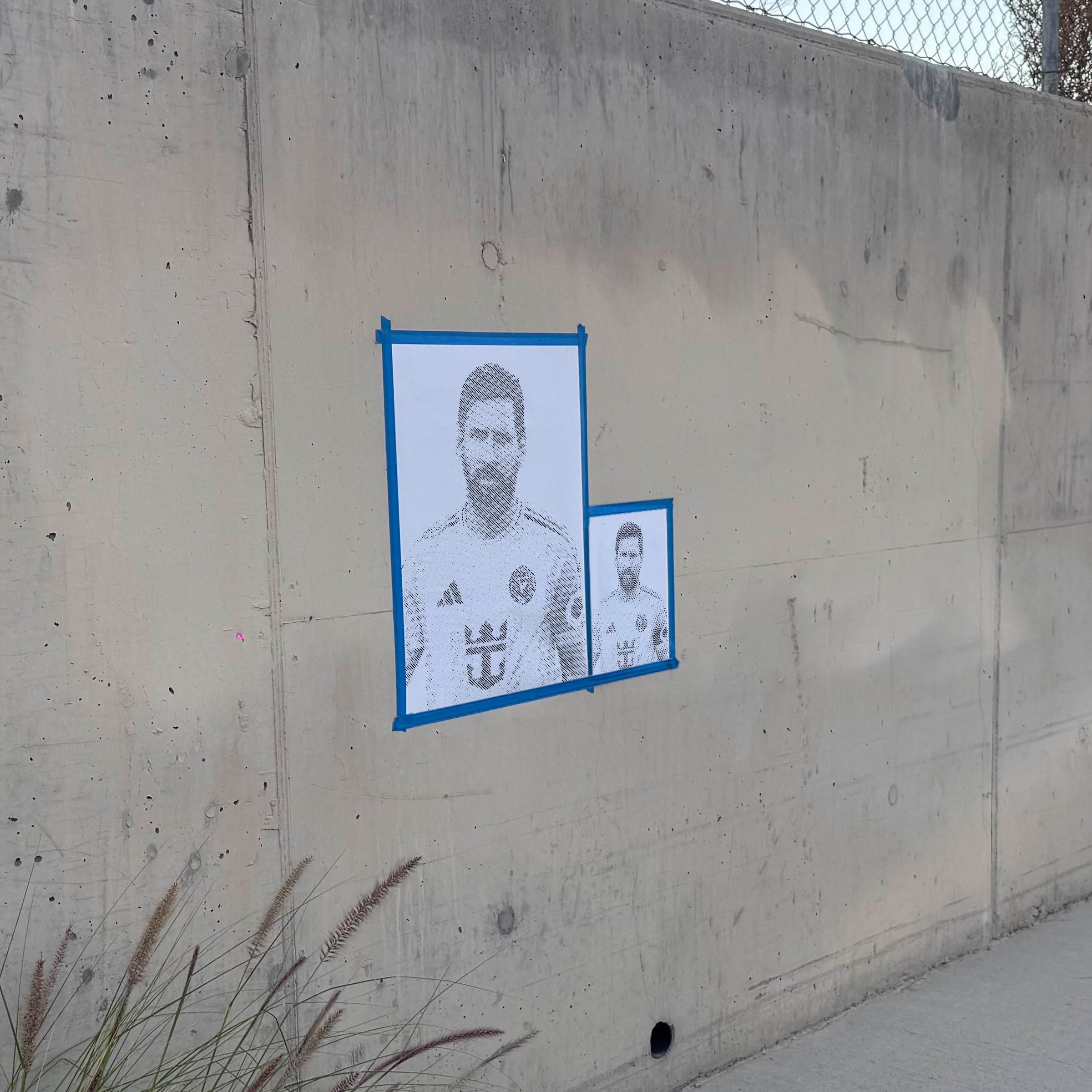 Lionel Messi Halftone Stencil - Angle 2